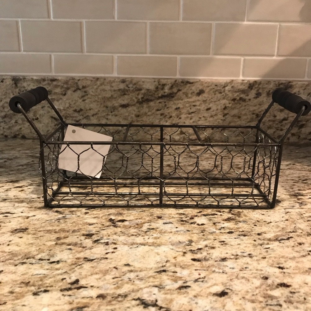 NWT Wire Basket